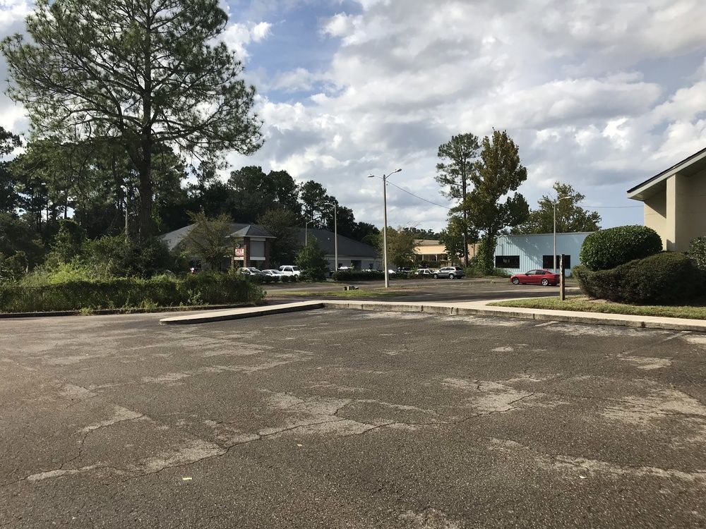 Office For Lease: 7220 W University Avenue, Gainesville, FL 32607